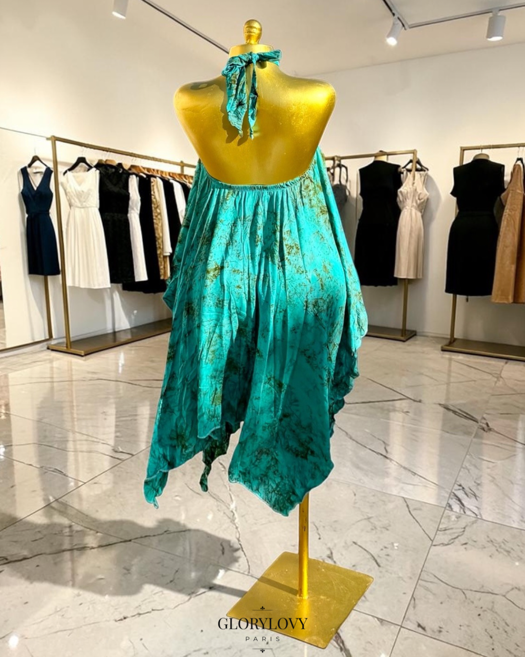 ROBE DOS NU
